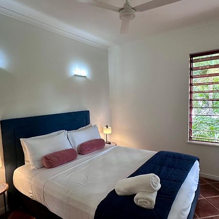 Oasis At Palm Cove Aparthotel Exterior foto