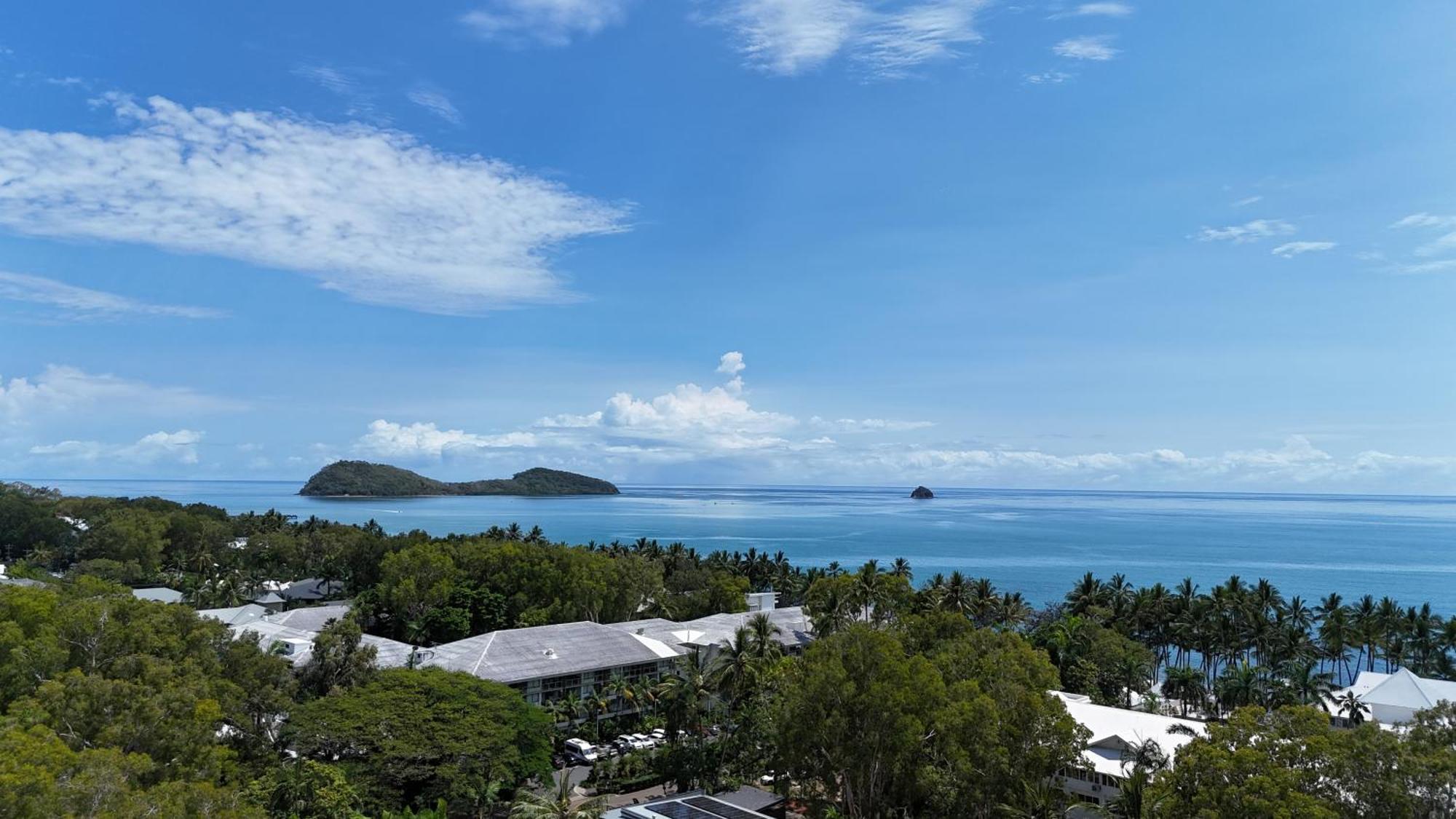 Oasis At Palm Cove Aparthotel Exterior foto
