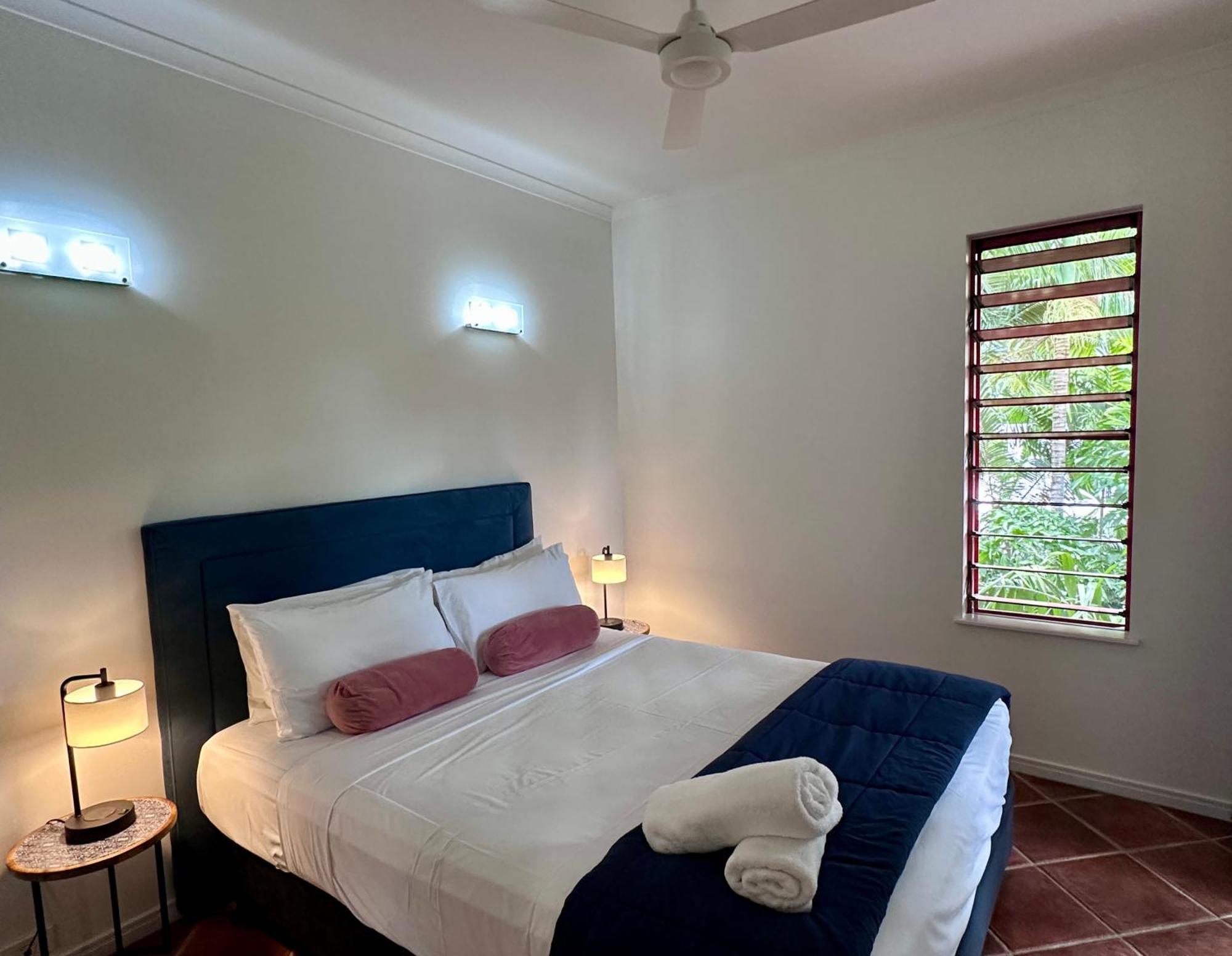 Oasis At Palm Cove Aparthotel Exterior foto